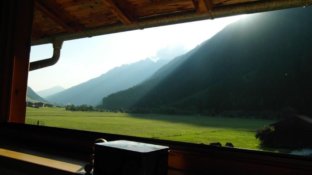Gasthaus Luenerhof Neustift im Stubaital Exterior foto