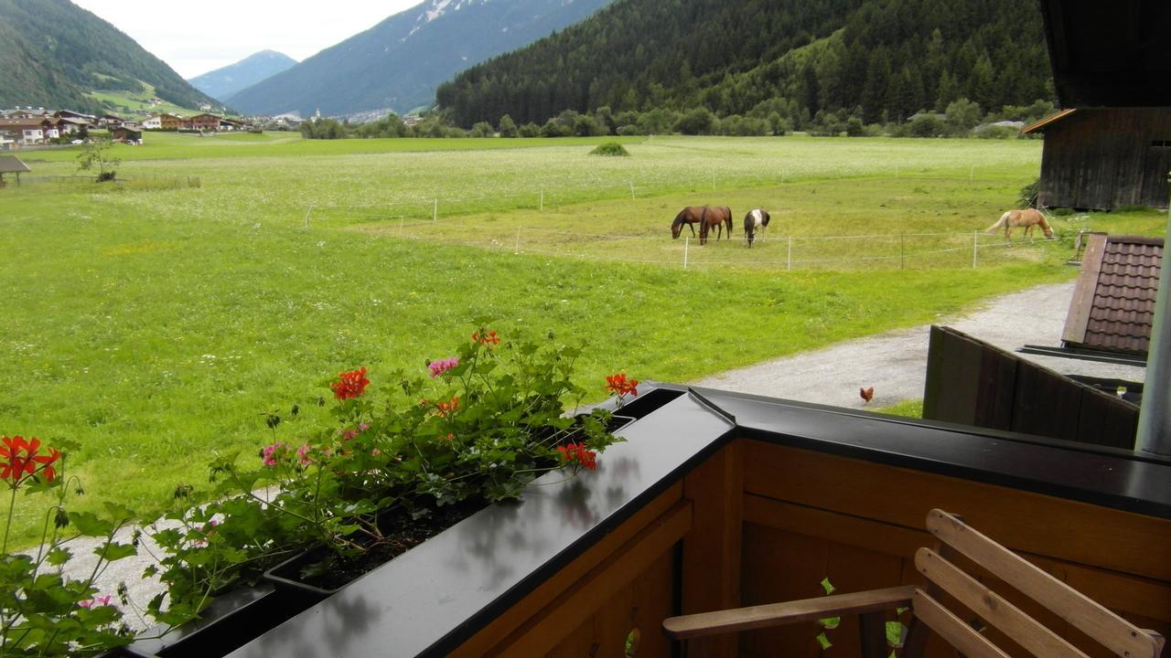 Gasthaus Luenerhof Neustift im Stubaital Exterior foto